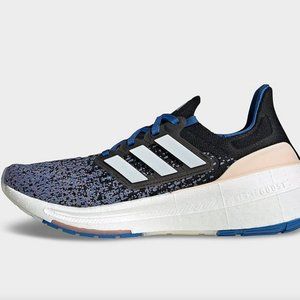 ADIDAS ULTRABOOST LIGHT RUNNING SHOES